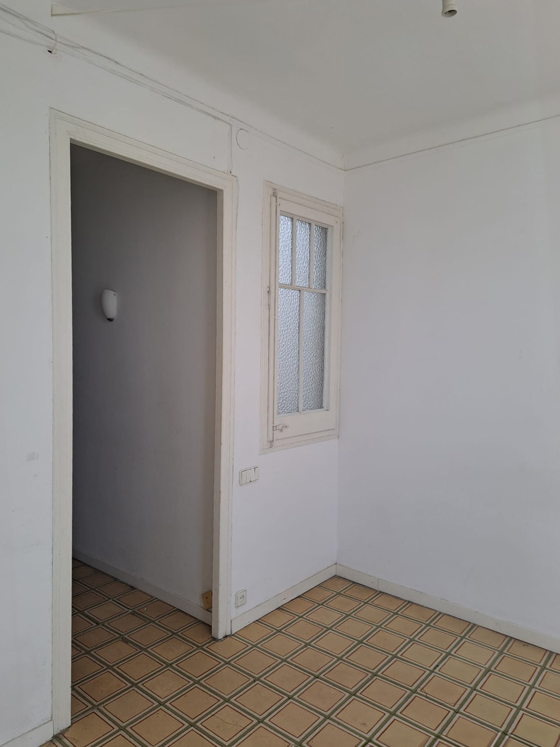 Sala ventana a zona comunitaria