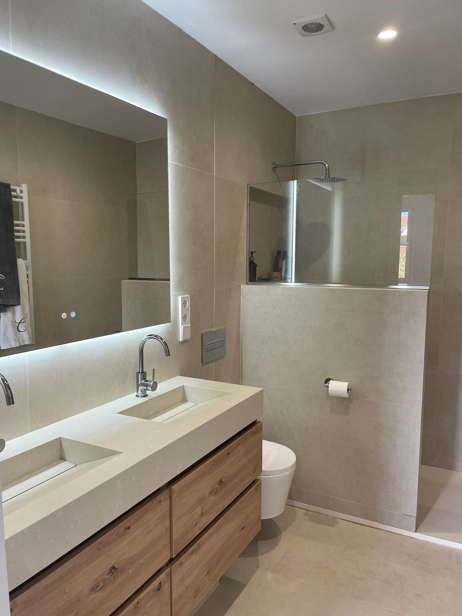 whatsapp image 2025 09 10 at 12.54.43 1